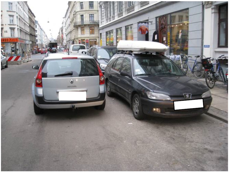 Bil parkeret i 2. position