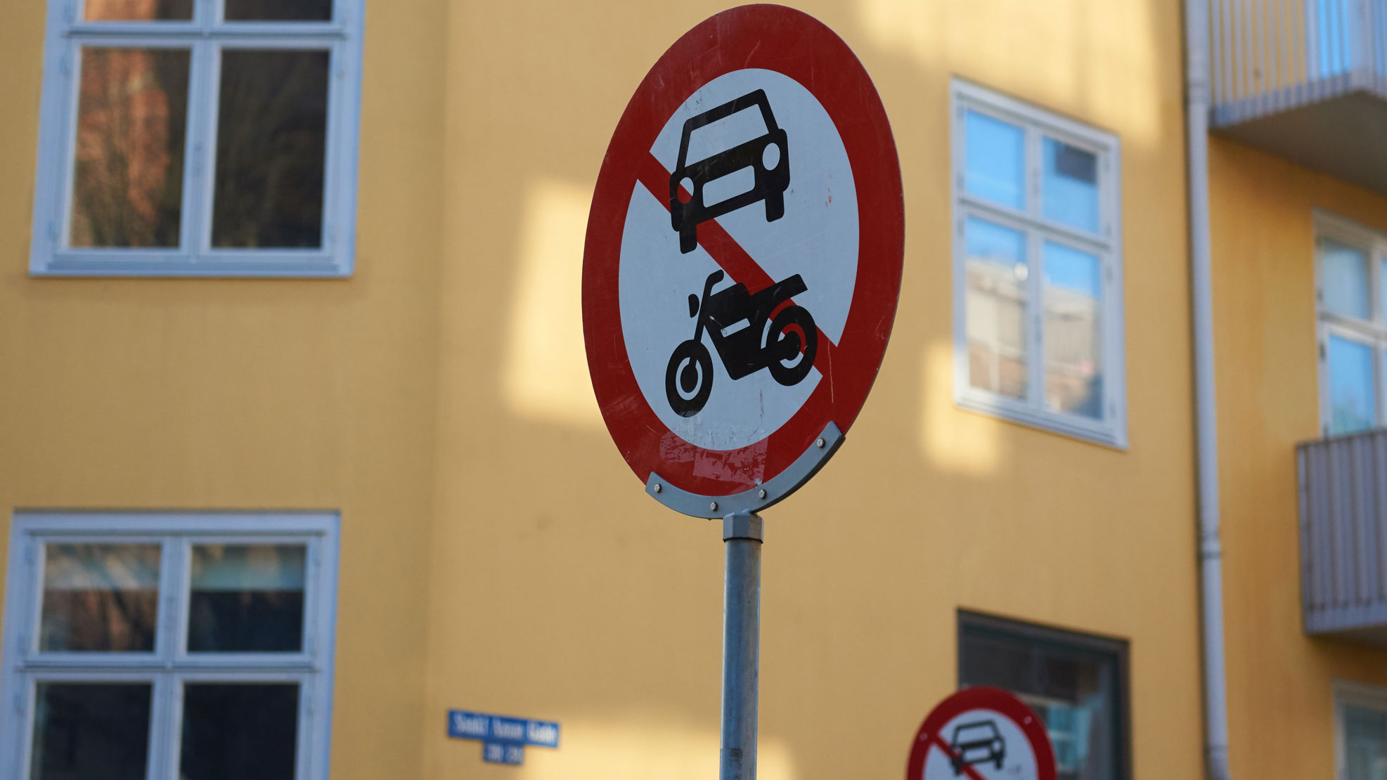 Parkeringsskilt indkørsel forbudt