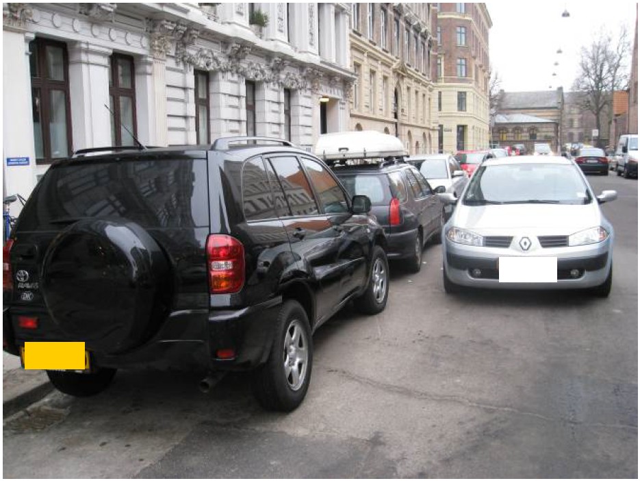 Bil parkeret i 2. position